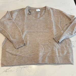 H&M Women's Light Brown V-Neck Sweater
